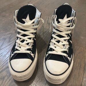 Converse Black and White Star High-Tops